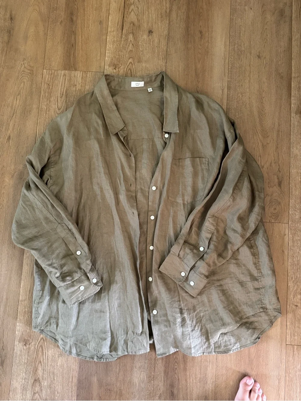 Aritzia Wilfred Reminisce Relaxed Linen Shirt